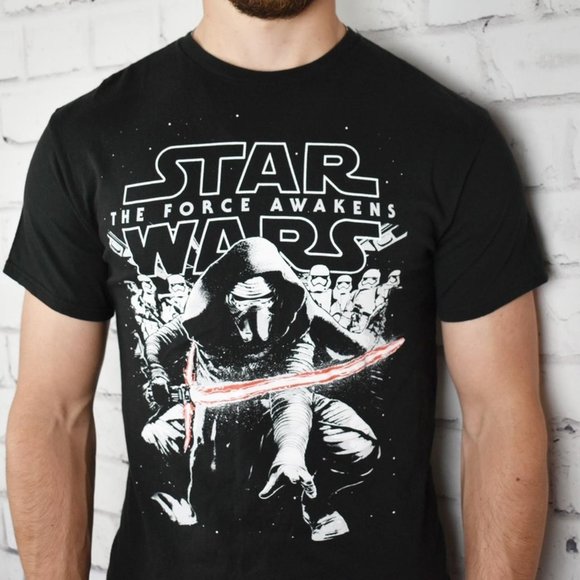 LIKE NEW Licensed Star Wars The Force Awakens Graphic Tee - Picture 2 of 4